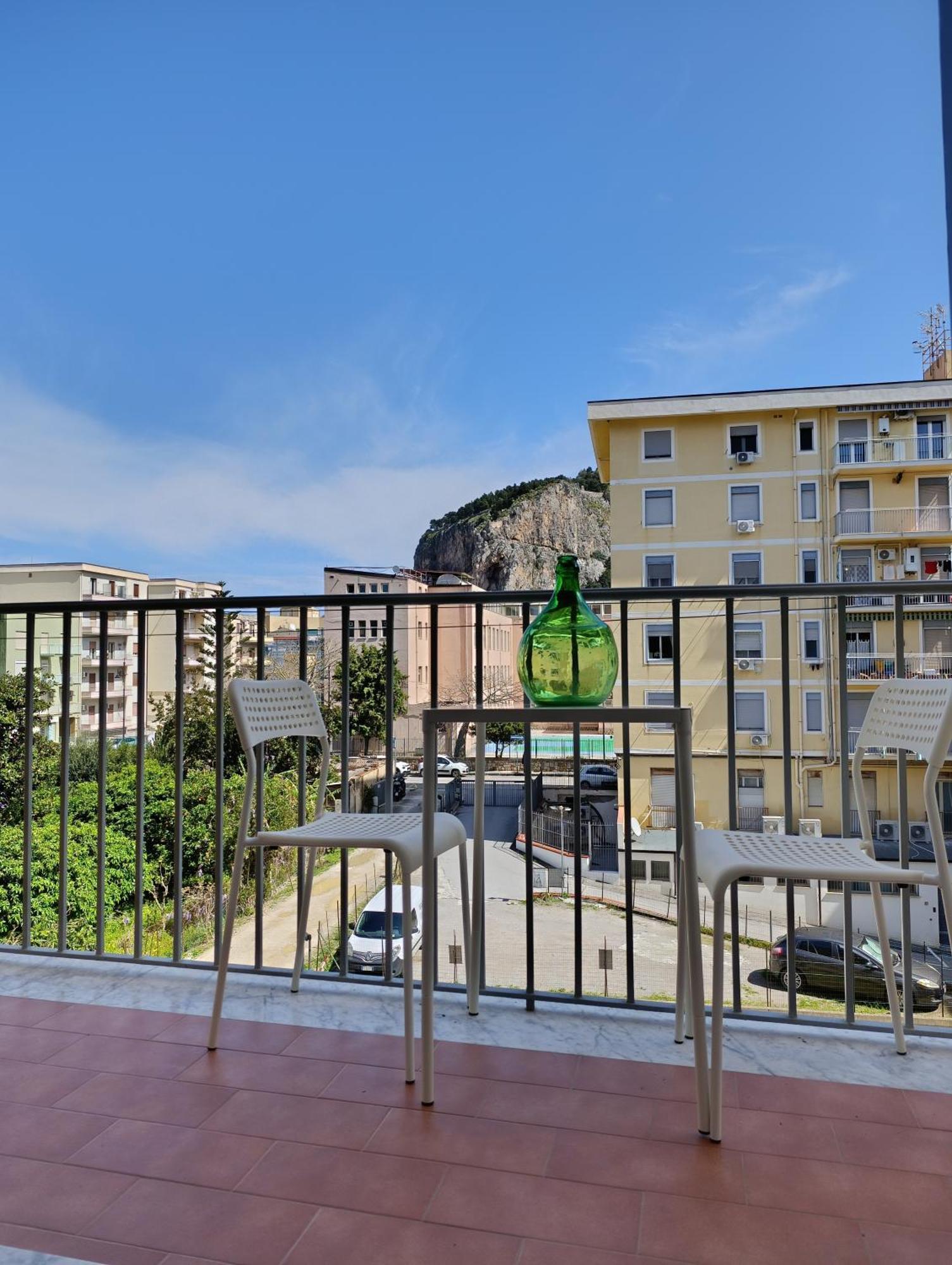 Casa Medi Apartment เชฟาลู ภายนอก รูปภาพ